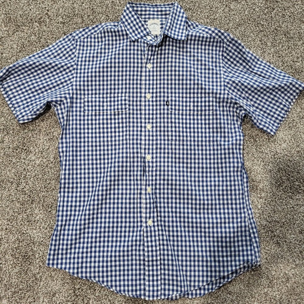 Men's Brooks Brothers SS Button-Up (Medium)